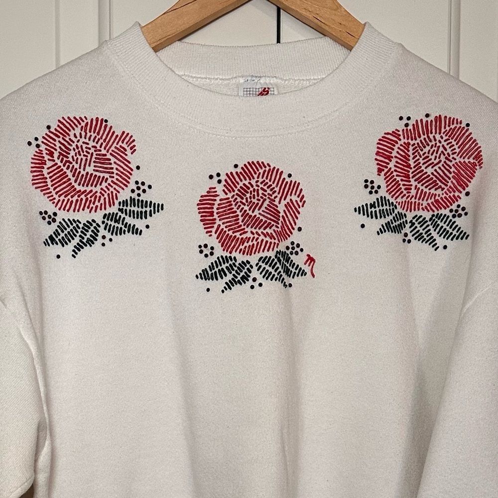 Rare vintage 3D rose design sweatshirt, grandma core size M